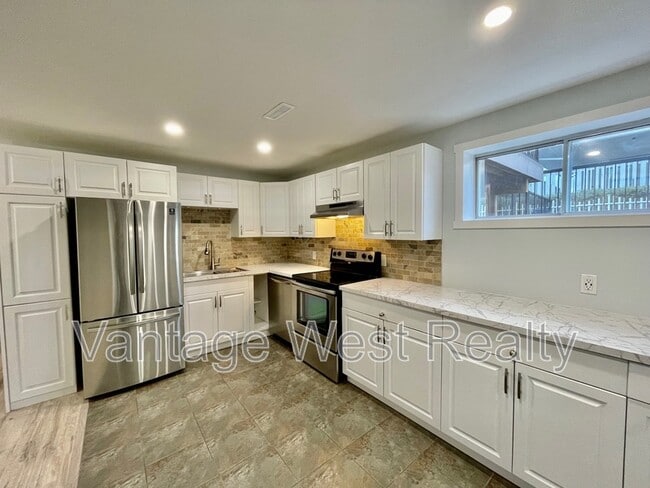 Photo - 690-2 San Michelle Rd