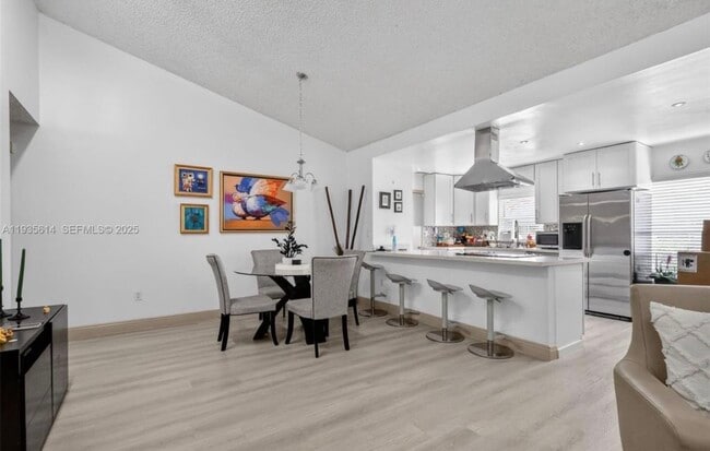 Photo - 5571 NW 188th St