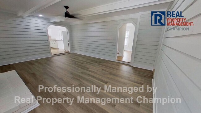 12 Creekstone Ln