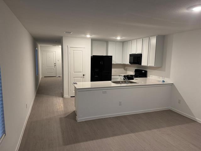 Photo - 3045 Tokara St