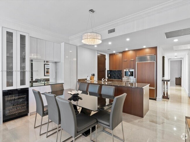 Building Photo - 15901 Collins Ave Unit 2002 Rental