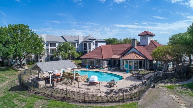 Silverado Apartments