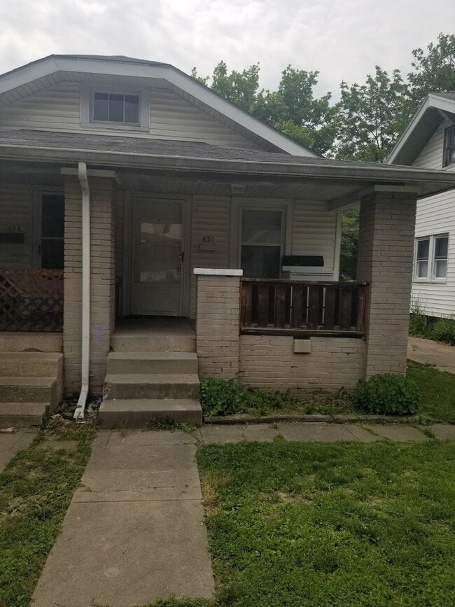 2 BEDROOM DUPLEX LOCATED NEAR NEW YORK ST ... - 2 BEDROOM DUPLEX LOCATED NEAR NEW YORK ST ... House