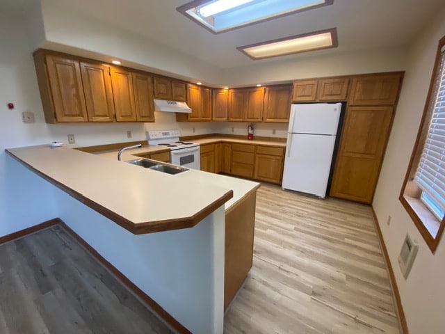 Photo - 180 NW Hwy 101 Unit 180B