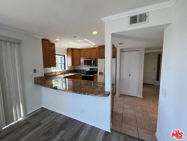 Photo - 3903 California St