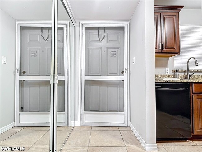 Photo - 175 Turtle Lake Ct Unidad 310