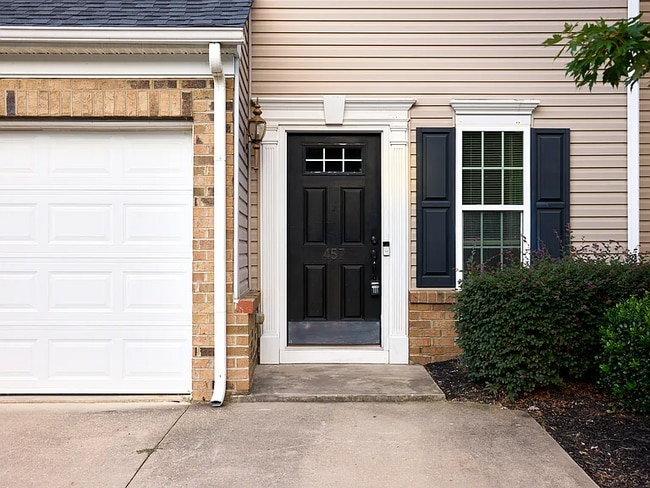 Photo - 457 Woodbark Ct