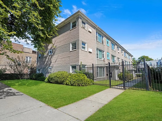 Photo - 8921 S Cottage Grove Ave Apartment Unit 3w