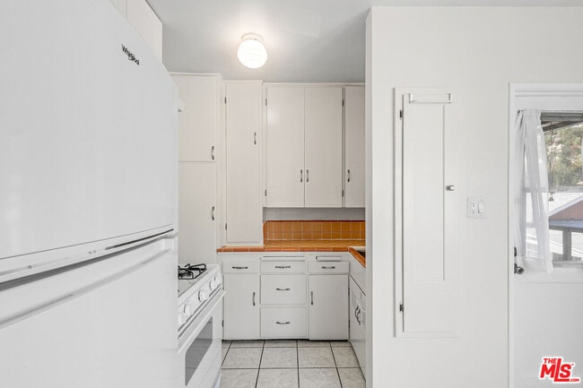 Photo - 4537 College View Ave