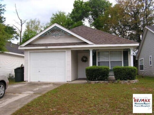 Building Photo - Beautiful Cottage in Great Location! Rental