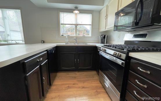 Photo - 2145 Lakeshire Dr