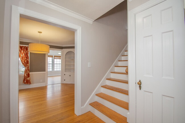 Photo - 135 Brunswick Ave