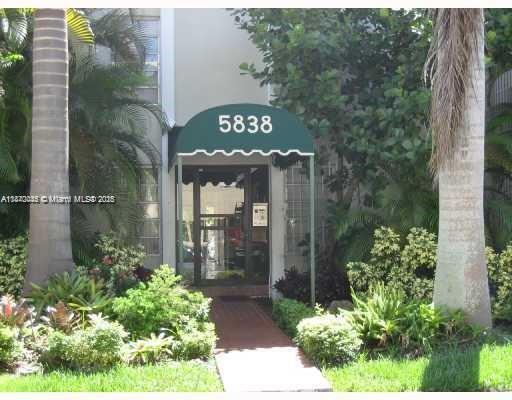 Building Photo - 5838 SW 74th Terrace Unit 308 Rental