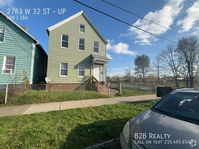 Building Photo - Charming 4-Bedroom Property in Prime Location Unit UP Rental