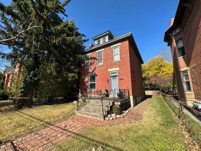 Building Photo - 70 W Starr Ave Unit 70