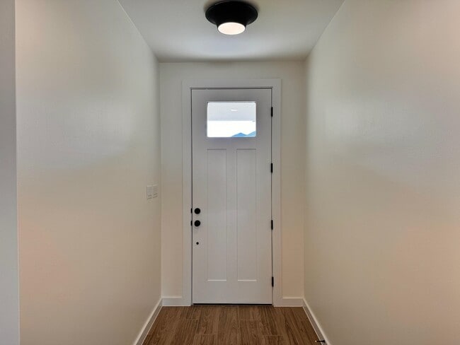 Photo - 1511 Eagles Ln