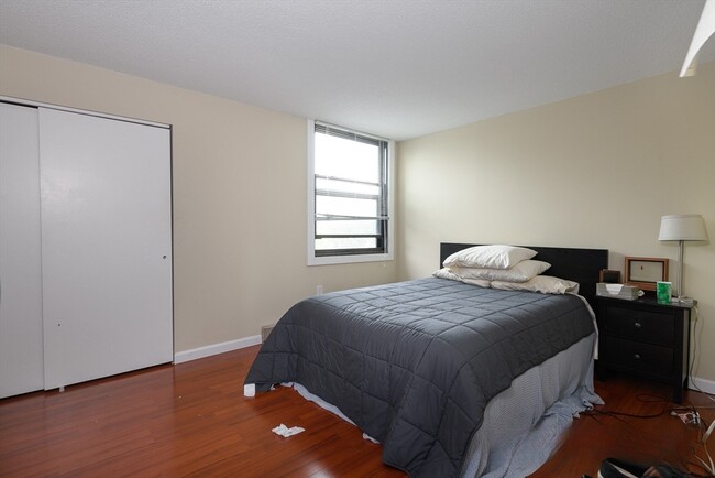 Photo - 45 Trowbridge St Unit 4C