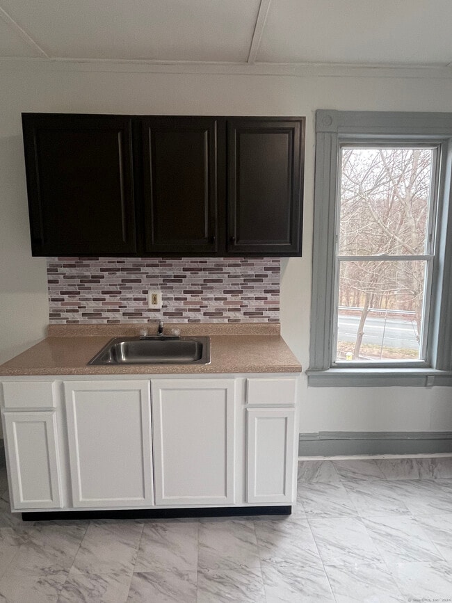 Photo - 32 Main St Unidad 3