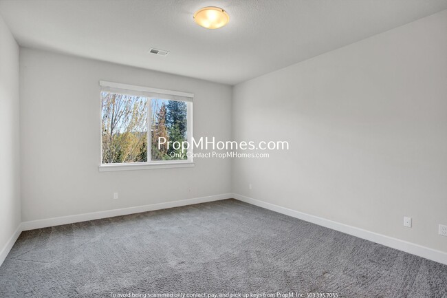 Photo - Four Bedroom Luxury Home in Pleasant Valley!