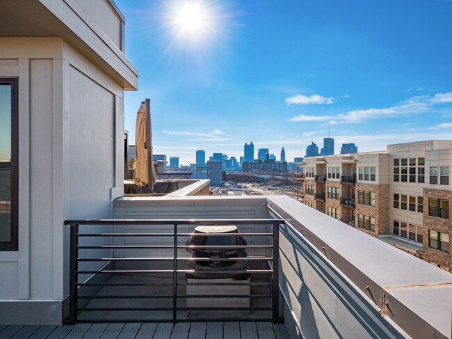 Photo - 766 N 6th St