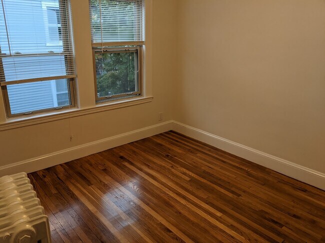 Photo - 66 Brock St Unit 3