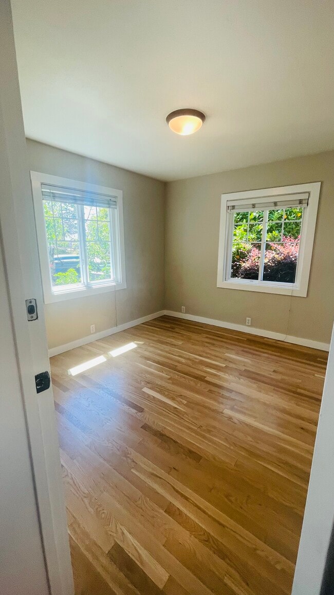 Photo - 713 Lighthouse Ave