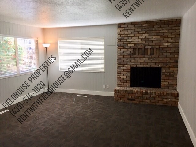 Photo - 686 E 1000 N