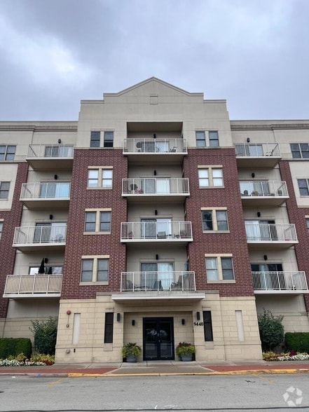 Building Photo - 9440 S 51st Ave Unit 306 Rental