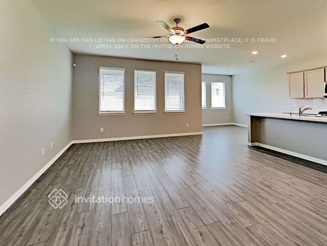 Photo - 14833 Grey Feather Trail