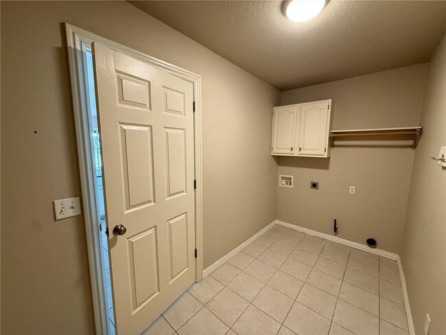 Photo - 1808 Lancaster Dr