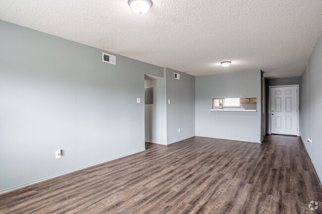 2HAB, 2BA - 950-980SF