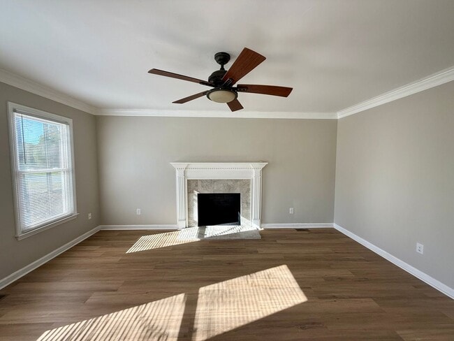 Photo - Three bedroom, 2 bath house in Elon