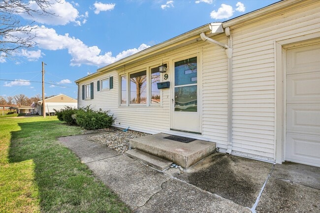 Photo - 9 Glenview Dr