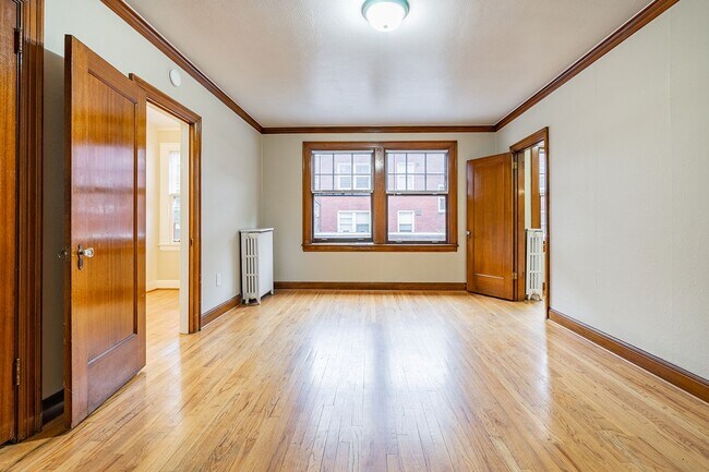 Photo - The Iris Apartments