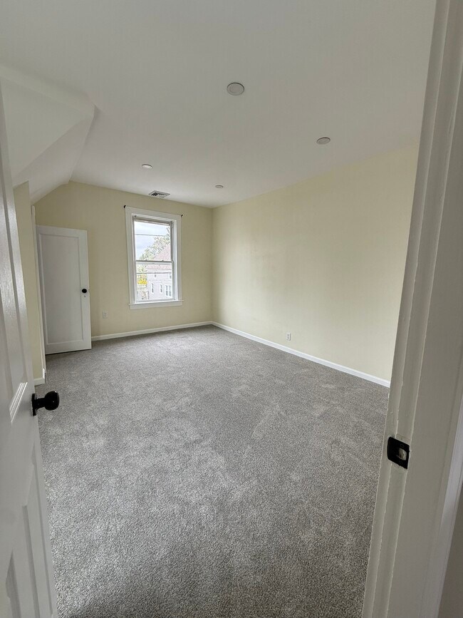 Photo - 80 Gladstone St Unidad Second floor