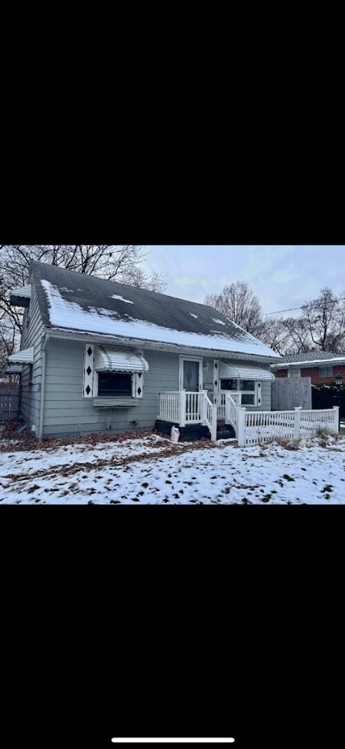 Photo - Three bedroom one bathroom home for rent