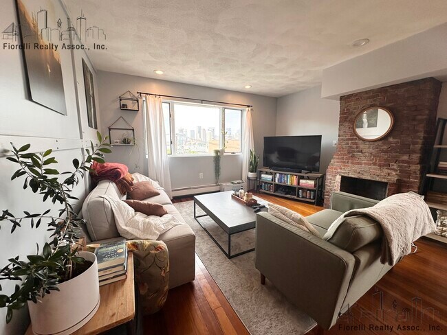 Photo - 166 Webster St Apartments Unit 3