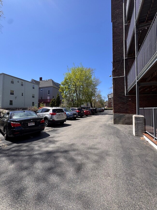 Photo - 6 Radcliffe Rd Unit 1