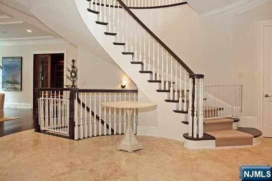 Photo - 113 Bellaire Dr