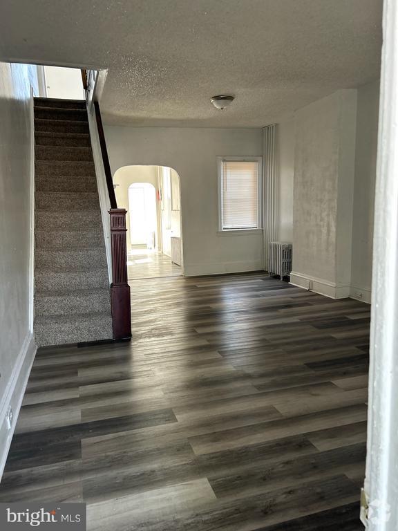 Building Photo - 426 Royden St Rental