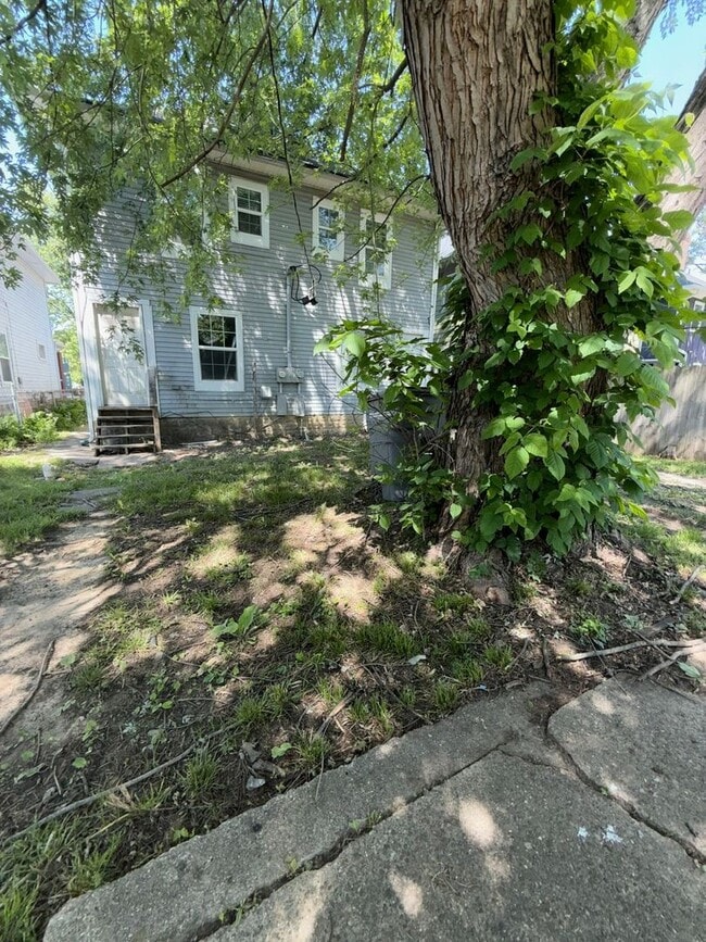 625 N Tacoma Ave