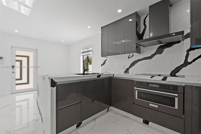 Photo - 8761 SW 34th St