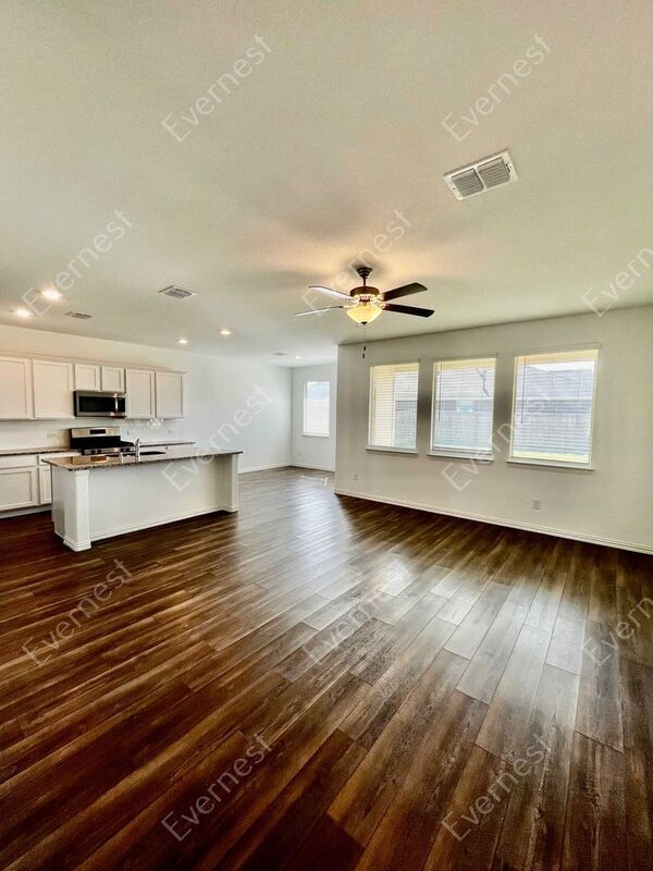 637 Pueblo Bonito Trl Rental House Rental in Haslet, TX