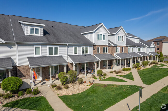 Building Photo - Fairhaven Court Townhomes