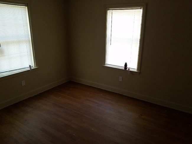 Photo - 2230 Hollis Rd