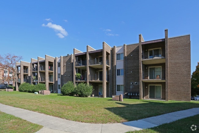 College Park Apartments