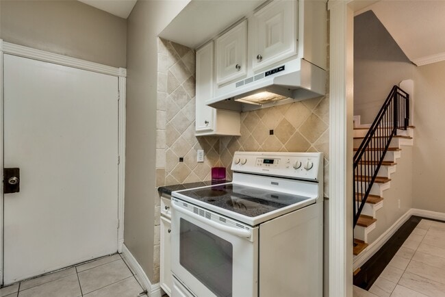 Photo - 1300 Augusta Dr Unit 28