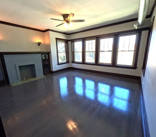 Photo - 627 Elgin Ave Unit 627-2