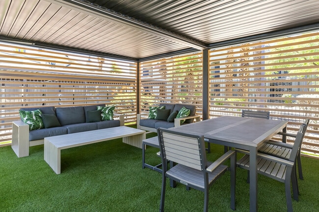 Salón al aire libre - 255 North