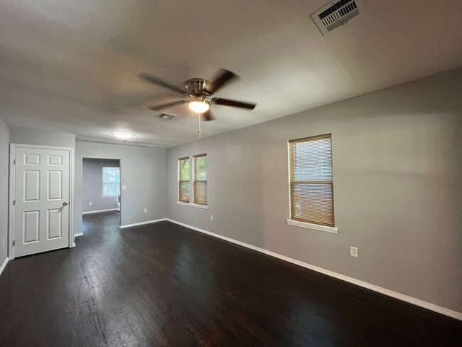 Photo - Tulsa: 3 bedroom house On A Private Road